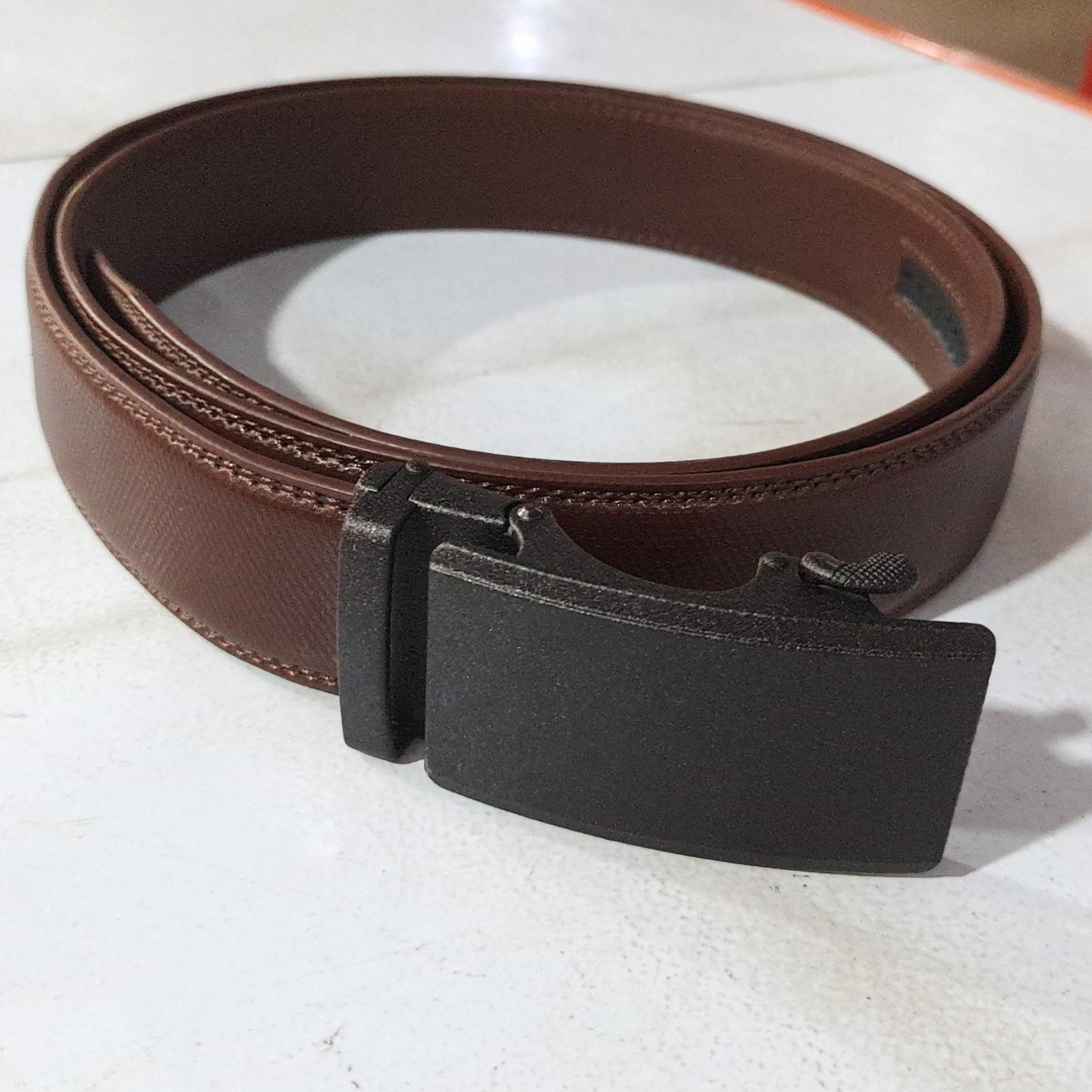 Men Litchi Embossed Automatic Buckle Belt